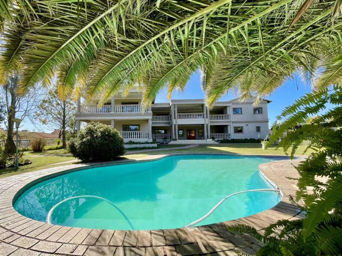Atlantic Pearl Guest House Midrand Exteriér fotografie