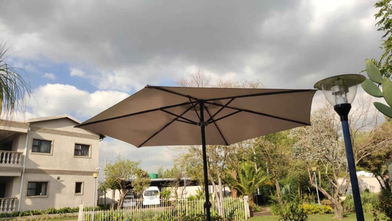 Atlantic Pearl Guest House Midrand Exteriér fotografie